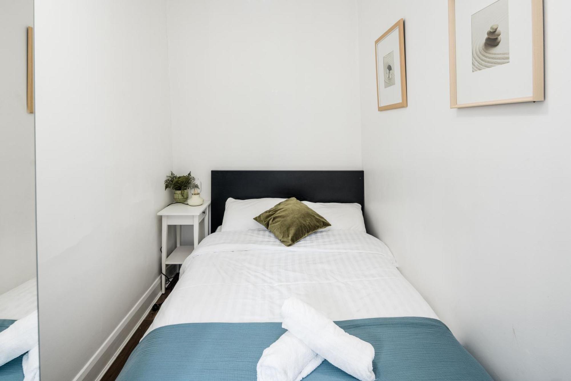 Cosy 1 Bedroom Home In Fitzrovia 런던 외부 사진